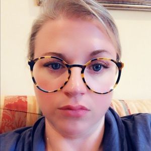 Meet your Posher, Ann marie